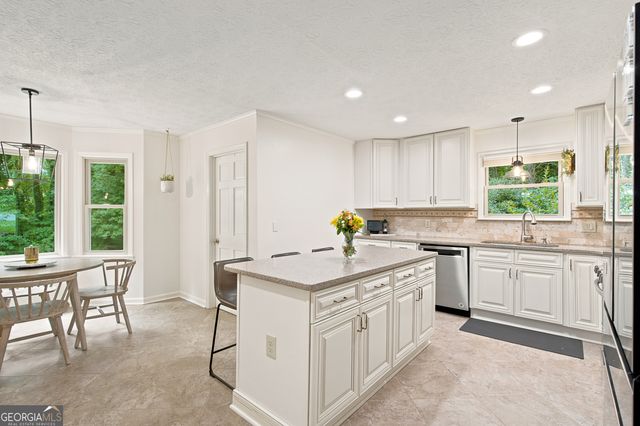 1430 Shadowrock Court NE, Marietta, GA 30062