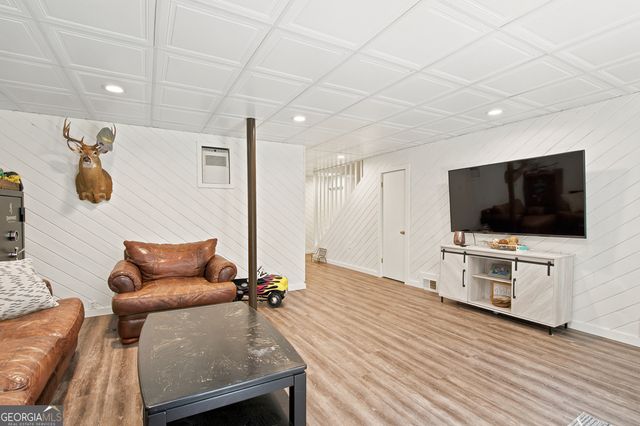1430 Shadowrock Court NE, Marietta, GA 30062