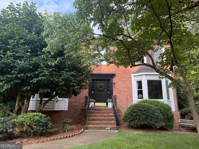 1430 Shadowrock Court NE, Marietta, GA 30062