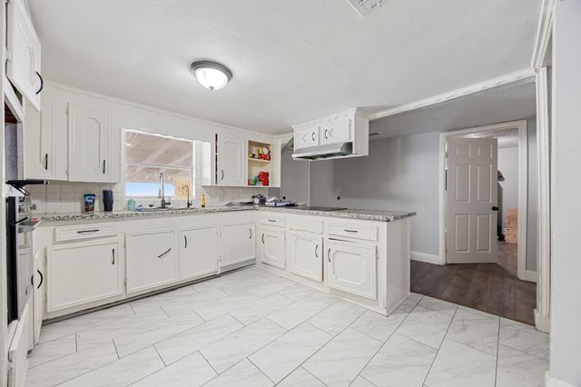 211 Arcadian Drive, Crosby, TX 77532