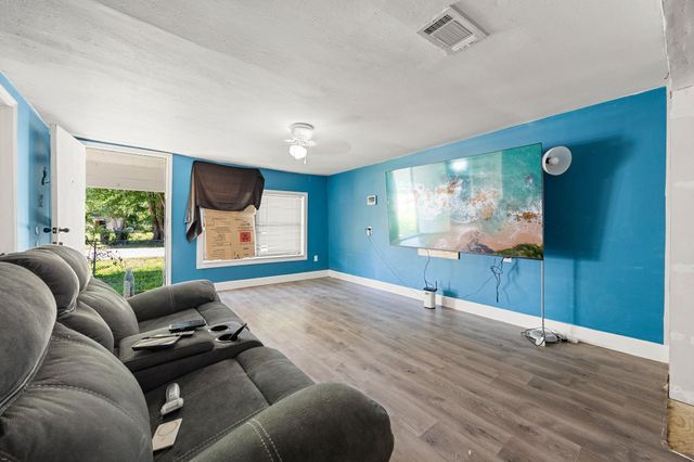 211 Arcadian Drive, Crosby, TX 77532