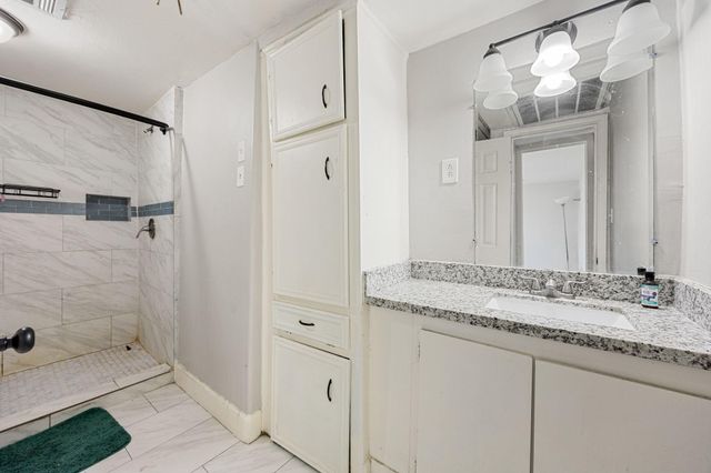 211 Arcadian Drive, Crosby, TX 77532