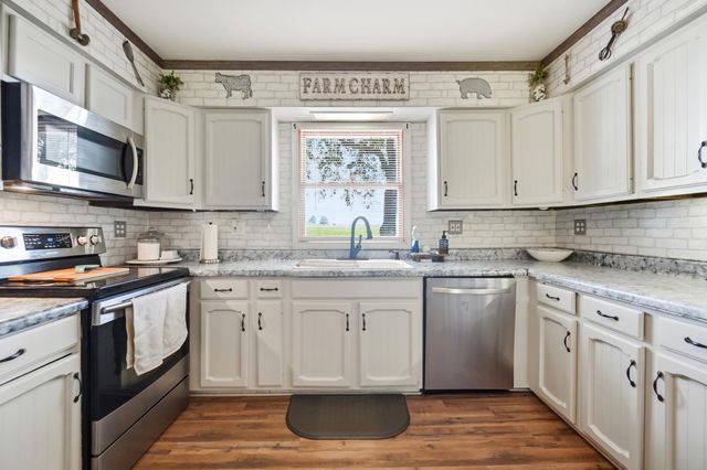 2227 Newlove Road 2227 Newlove Road, South Charleston, OH 45368