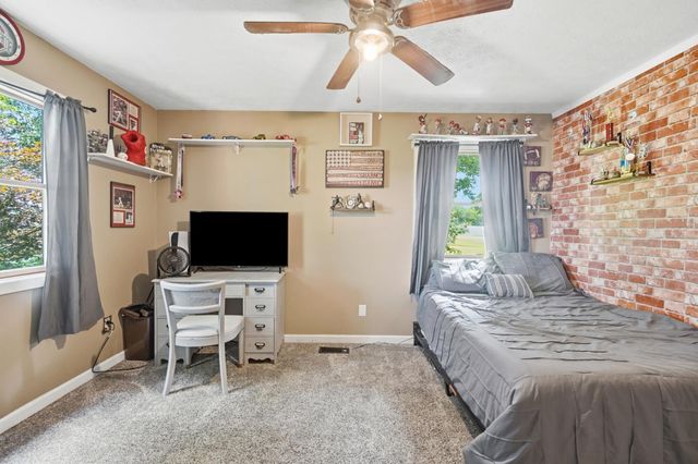 2227 Newlove Road 2227 Newlove Road, South Charleston, OH 45368