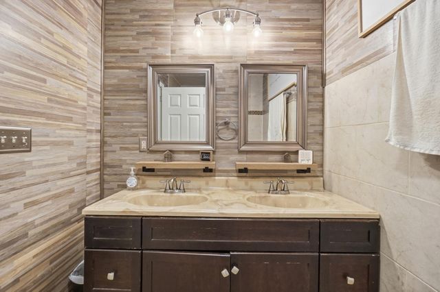 2227 Newlove Road 2227 Newlove Road, South Charleston, OH 45368