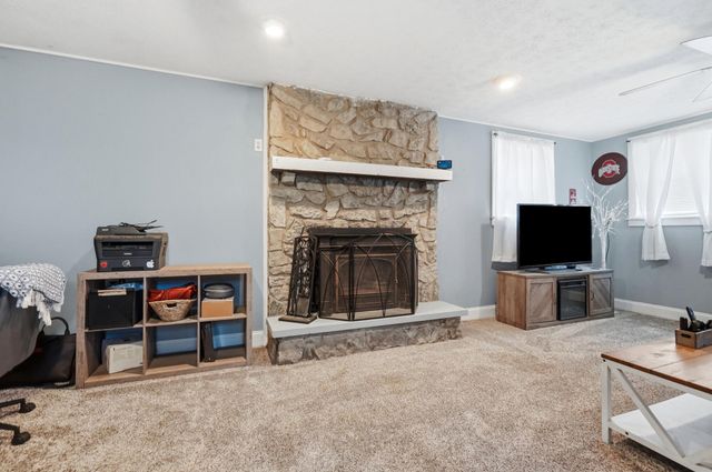2227 Newlove Road 2227 Newlove Road, South Charleston, OH 45368