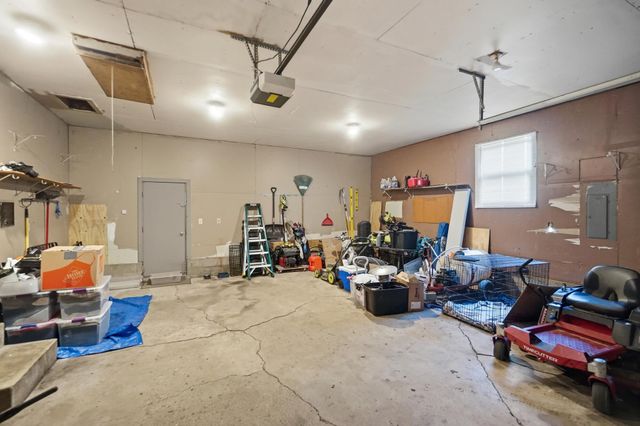 2227 Newlove Road 2227 Newlove Road, South Charleston, OH 45368