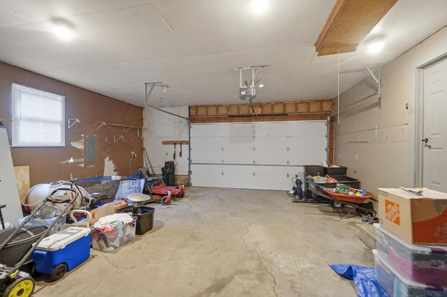 2227 Newlove Road 2227 Newlove Road, South Charleston, OH 45368