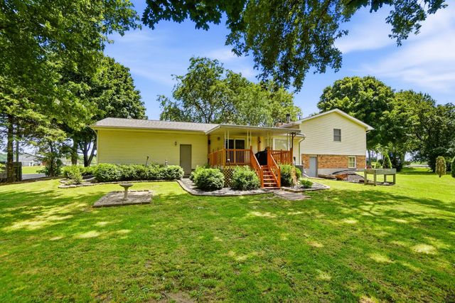 2227 Newlove Road 2227 Newlove Road, South Charleston, OH 45368