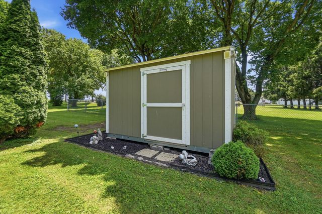2227 Newlove Road 2227 Newlove Road, South Charleston, OH 45368