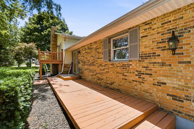 2227 Newlove Road 2227 Newlove Road, South Charleston, OH 45368