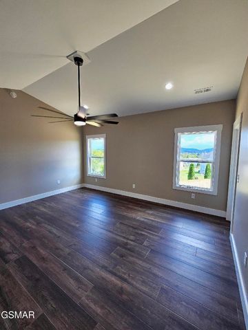 2711 Vista Meadows Lane, Sevierville, TN 37876