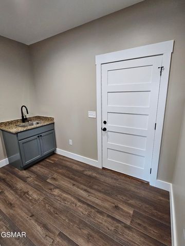 2711 Vista Meadows Lane, Sevierville, TN 37876