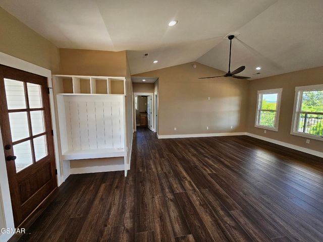 2711 Vista Meadows Lane, Sevierville, TN 37876