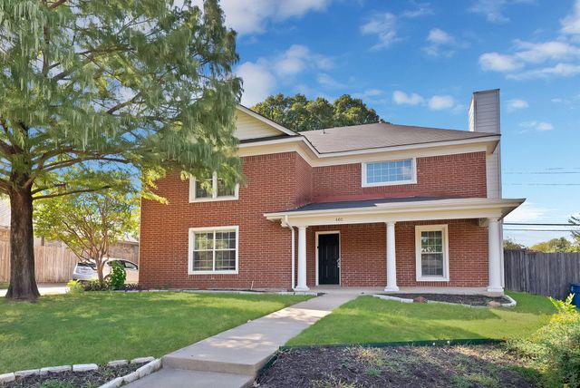 460 Caviness Drive, Grapevine, TX 76051