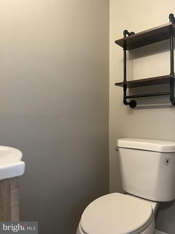 2942 ARLAN AVE, Philadelphia, PA 19136