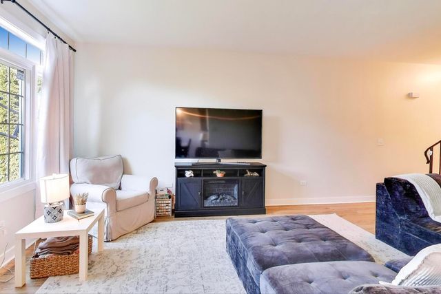 10521 Thornham Lane 10521, Mokena, IL 60448