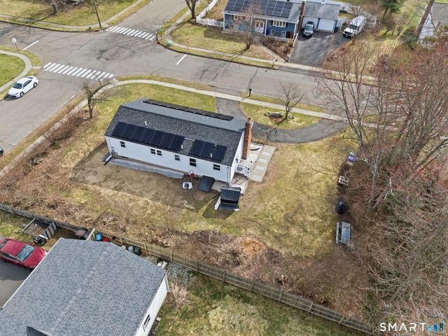 17 Pioneer Drive, Enfield, CT 06082