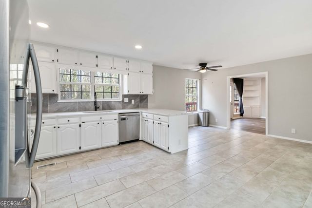 2119 Tudor Castle Way, Decatur, GA 30035