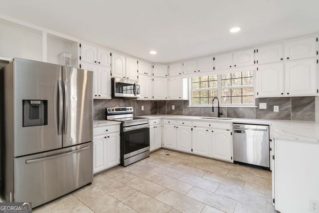 2119 Tudor Castle Way, Decatur, GA 30035