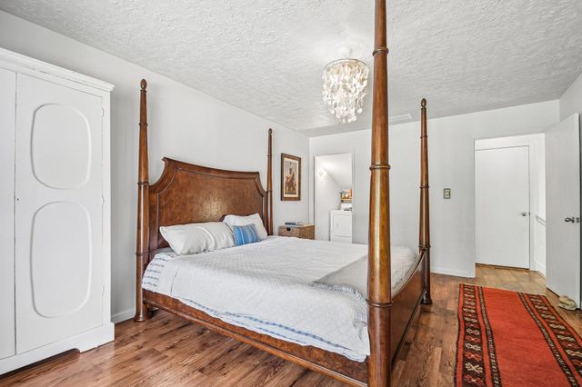 14 Cypress Fairway VLG, Wimberley, TX 78676