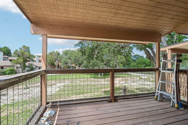 14 Cypress Fairway VLG, Wimberley, TX 78676