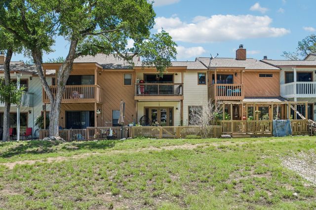 14 Cypress Fairway VLG, Wimberley, TX 78676