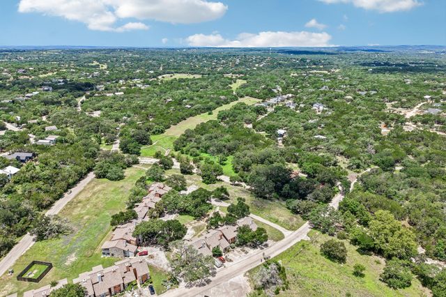 14 Cypress Fairway VLG, Wimberley, TX 78676