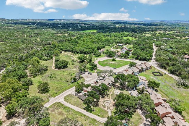 14 Cypress Fairway VLG, Wimberley, TX 78676