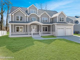 837 Naryshkin Way, Toms River, NJ 08753