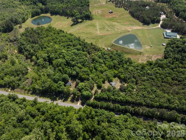 911 Center Road, Chester, SC 29706