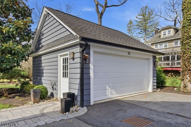 30 Powerville Rd, Mountain Lakes Boro, NJ 07046