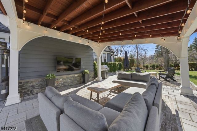 30 Powerville Rd, Mountain Lakes Boro, NJ 07046