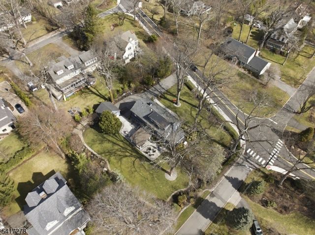 30 Powerville Rd, Mountain Lakes Boro, NJ 07046