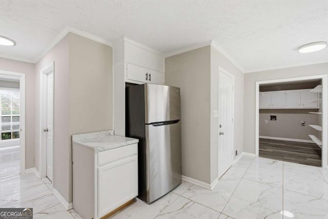 127 Old Rosser Road SW, Lilburn, GA 30047