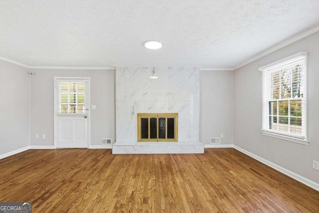 127 Old Rosser Road SW, Lilburn, GA 30047