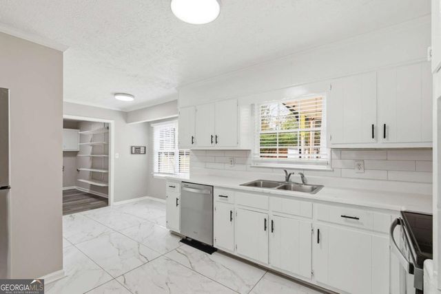 127 Old Rosser Road SW, Lilburn, GA 30047