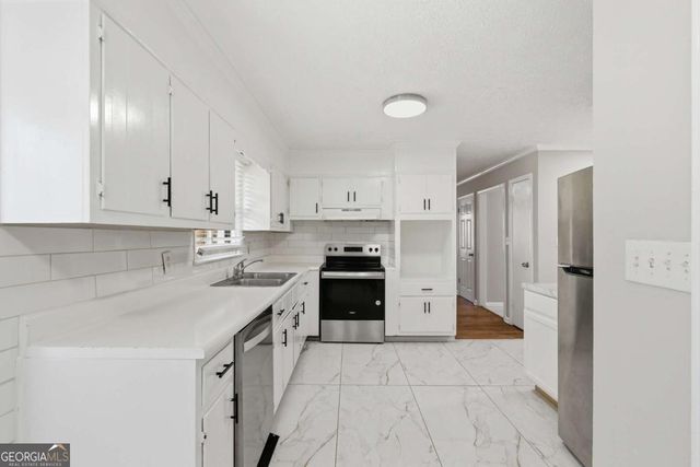 127 Old Rosser Road SW, Lilburn, GA 30047