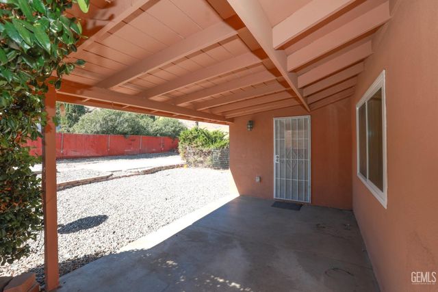 6300 Lynch Canyon Drive, Lake Isabella, CA 93240