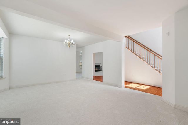 1226 BARKSDALE DR NE, Leesburg, VA 20176