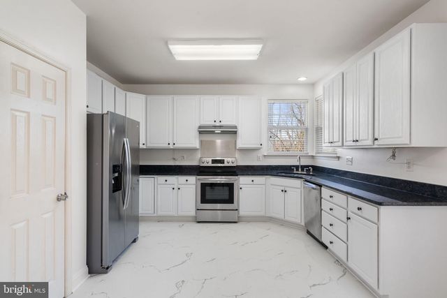 1226 BARKSDALE DR NE, Leesburg, VA 20176