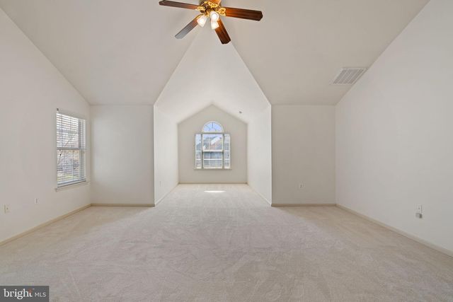 1226 BARKSDALE DR NE, Leesburg, VA 20176