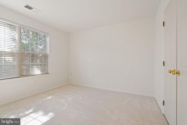 1226 BARKSDALE DR NE, Leesburg, VA 20176