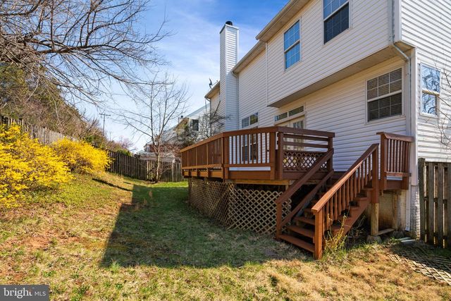 1226 BARKSDALE DR NE, Leesburg, VA 20176