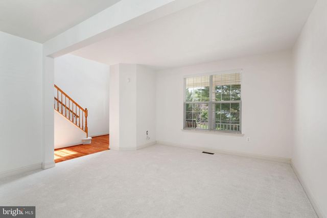 1226 BARKSDALE DR NE, Leesburg, VA 20176