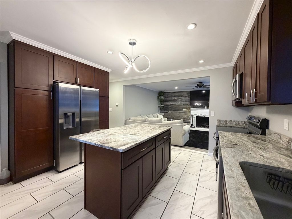 43 Frankton Ave, Brockton, MA 02301