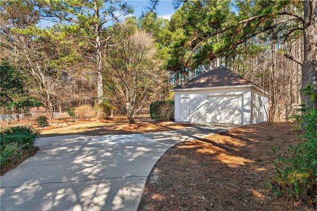 260 Chimney Springs Road, Tyrone, GA 30290