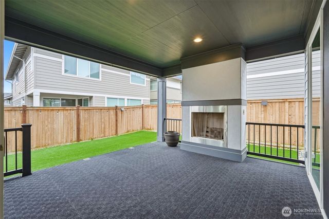 32970 Evergreen Avenue SE, Black Diamond, WA 98010