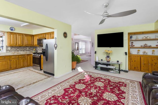 19 DORSET CT, Princeton, NJ 08540