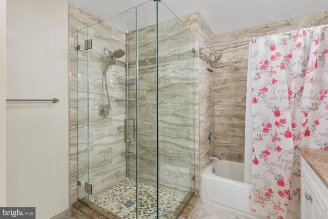 19 DORSET CT, Princeton, NJ 08540